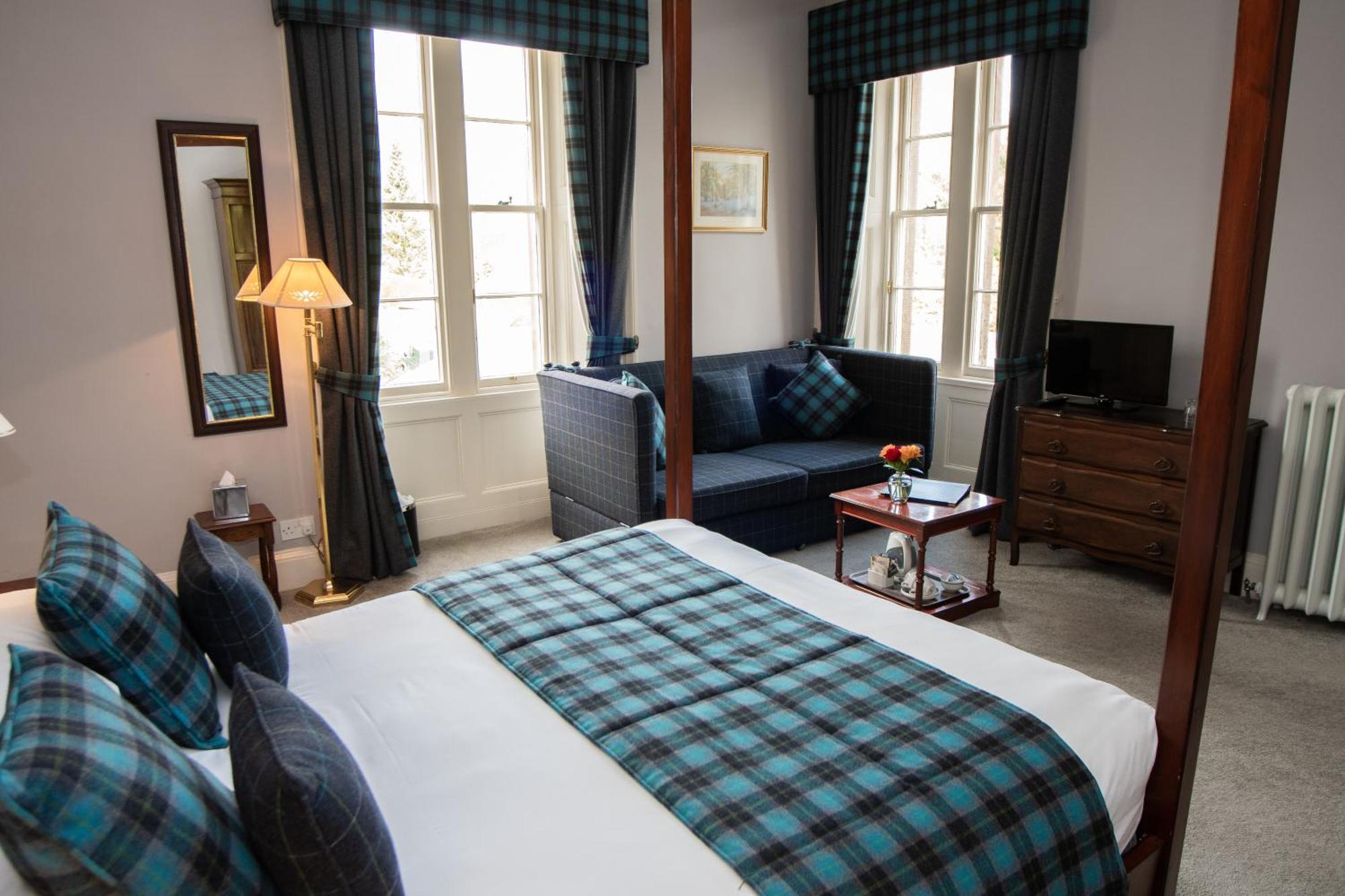 Chirnside Hall Hotel Стая снимка