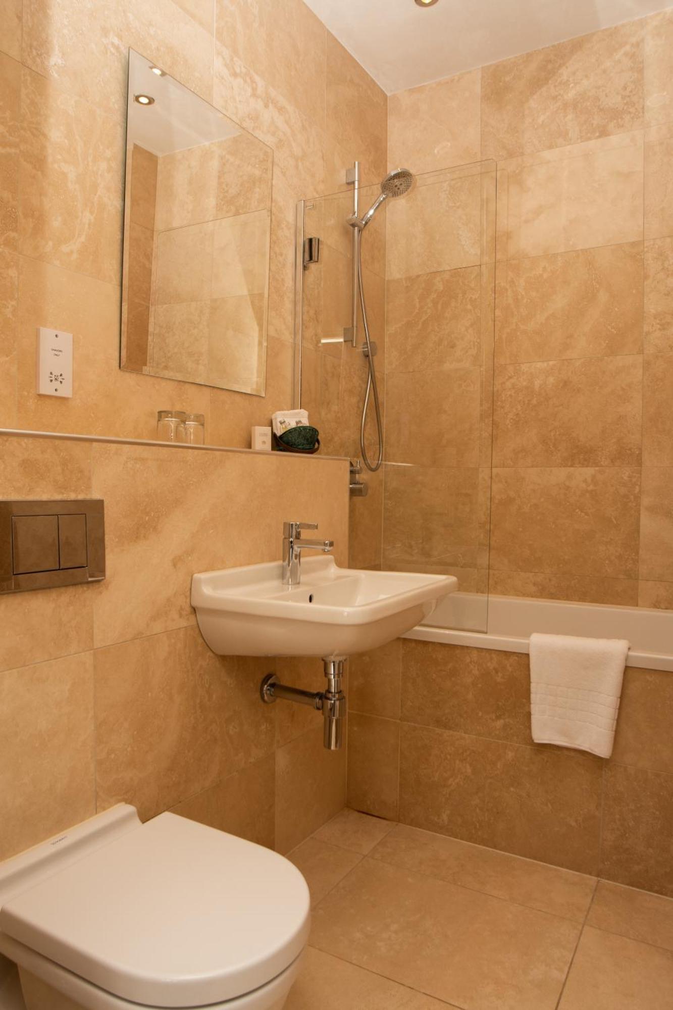 Chirnside Hall Hotel Стая снимка