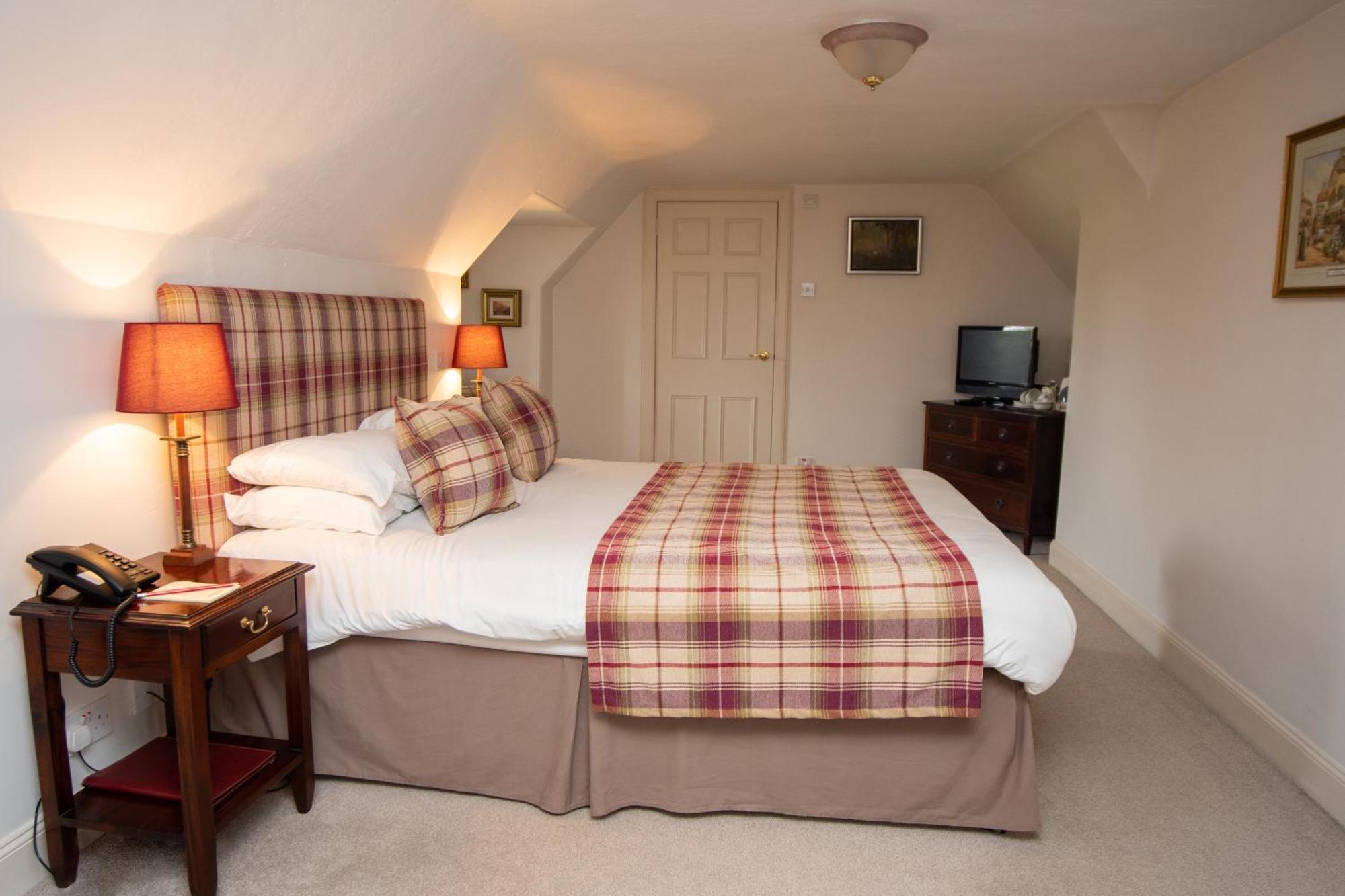 Chirnside Hall Hotel Стая снимка